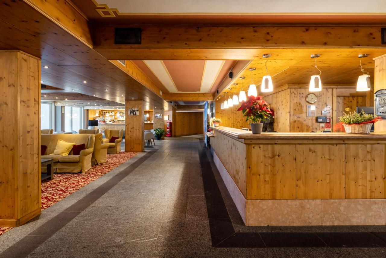 Hotel Piandineve Passo del Tonale Eksteriør bilde