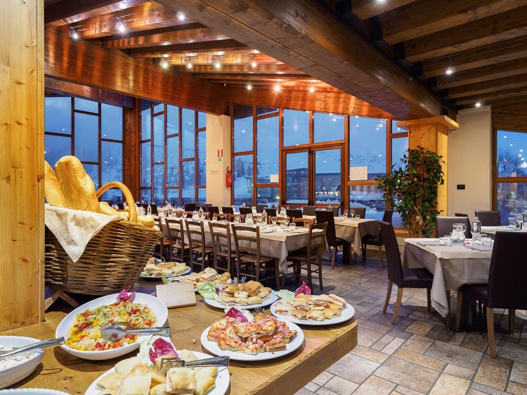 Hotel Piandineve Passo del Tonale Eksteriør bilde
