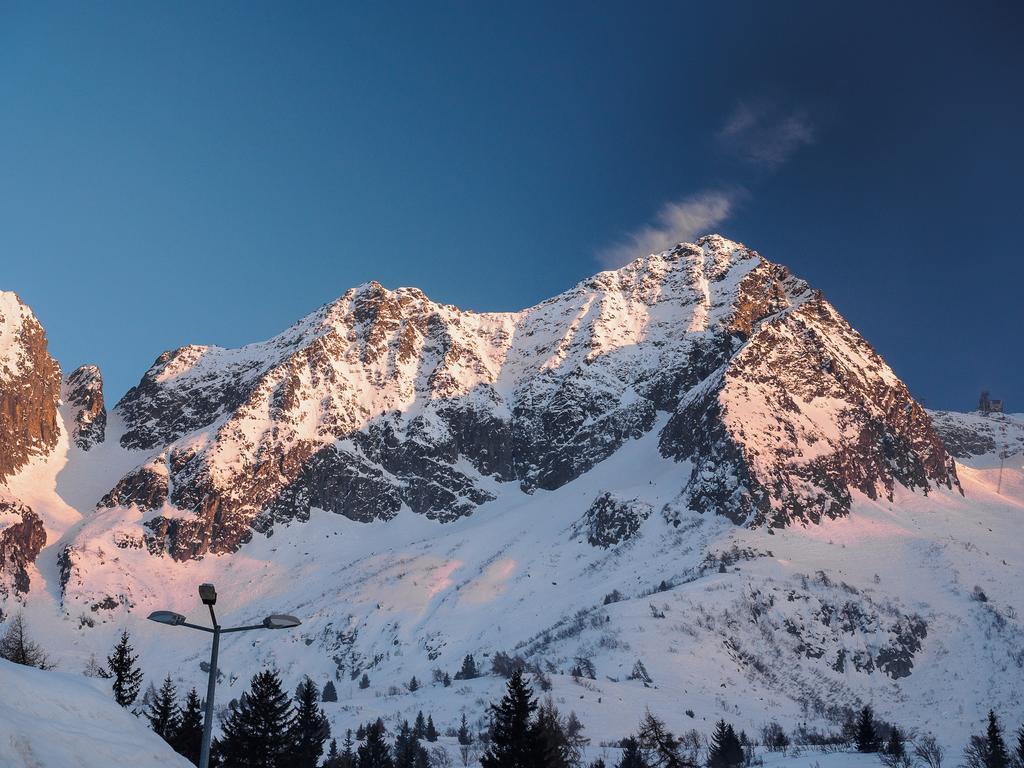 Hotel Piandineve Passo del Tonale Eksteriør bilde