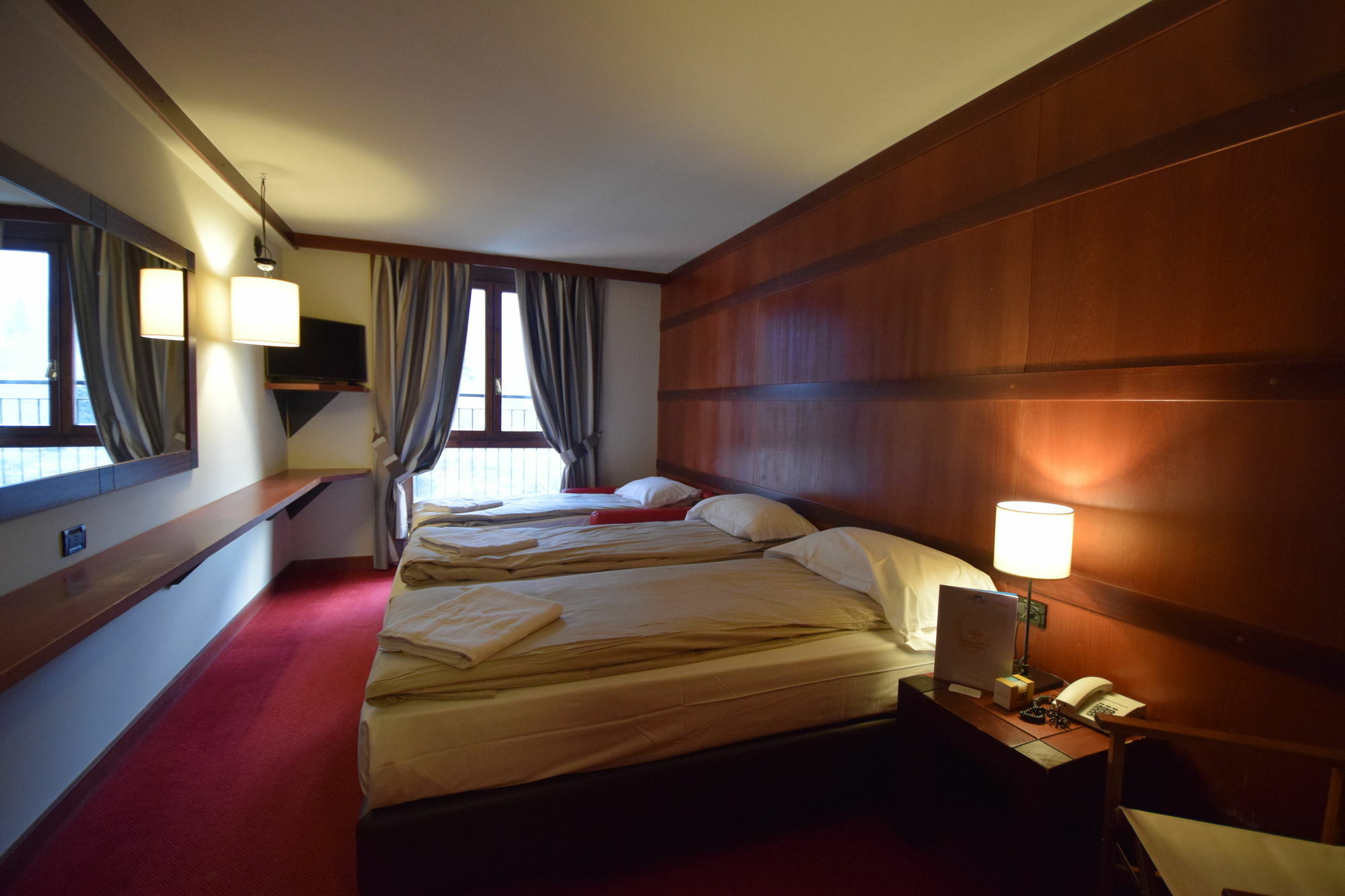 Hotel Piandineve Passo del Tonale Eksteriør bilde