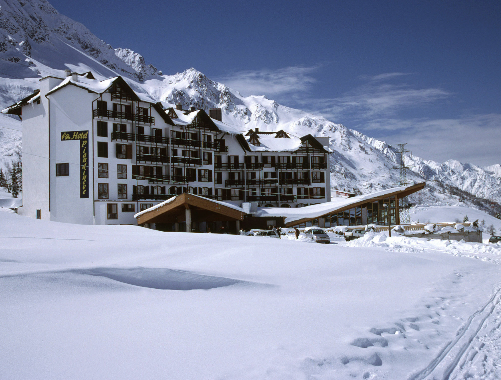 Hotel Piandineve Passo del Tonale Eksteriør bilde